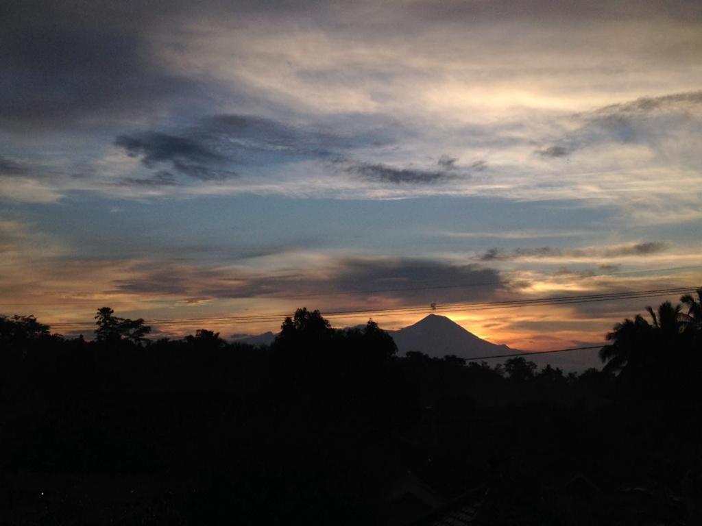 Marry Ind Gunung Kawi Guest House Malang Bumirejo エクステリア 写真