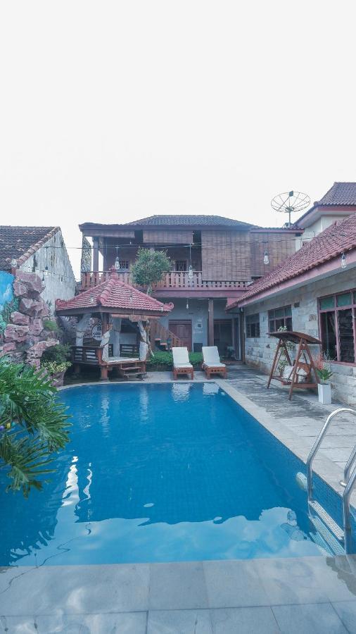 Marry Ind Gunung Kawi Guest House Malang Bumirejo エクステリア 写真