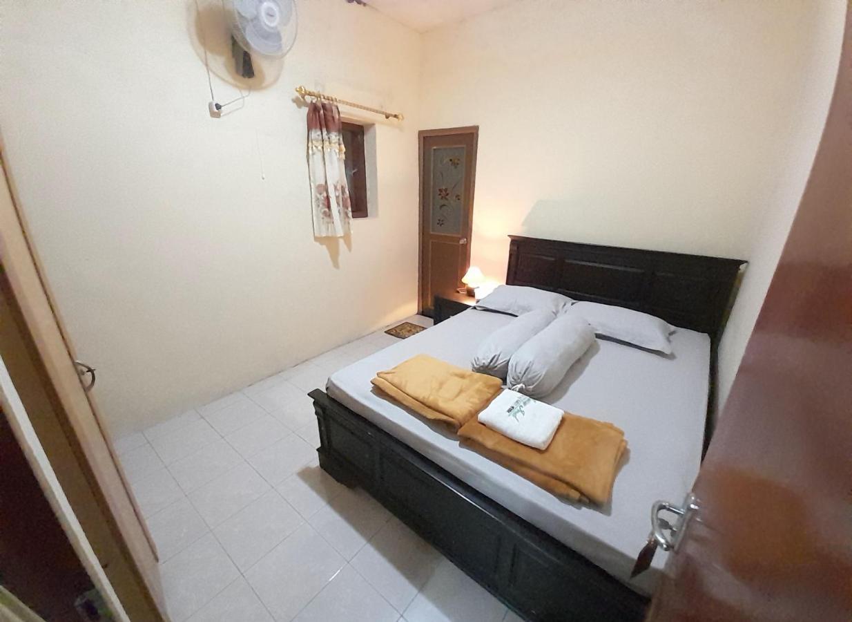 Marry Ind Gunung Kawi Guest House Malang Bumirejo エクステリア 写真