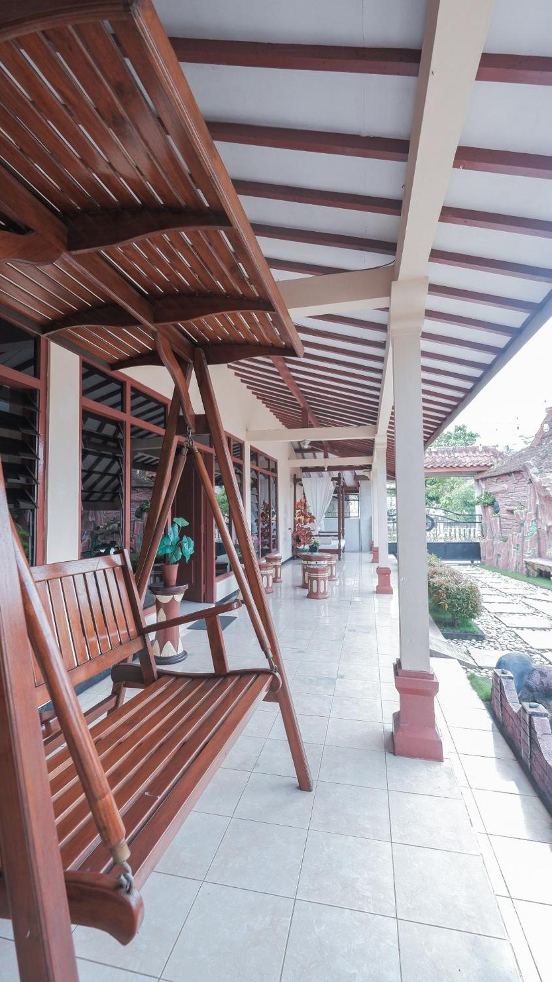 Marry Ind Gunung Kawi Guest House Malang Bumirejo エクステリア 写真