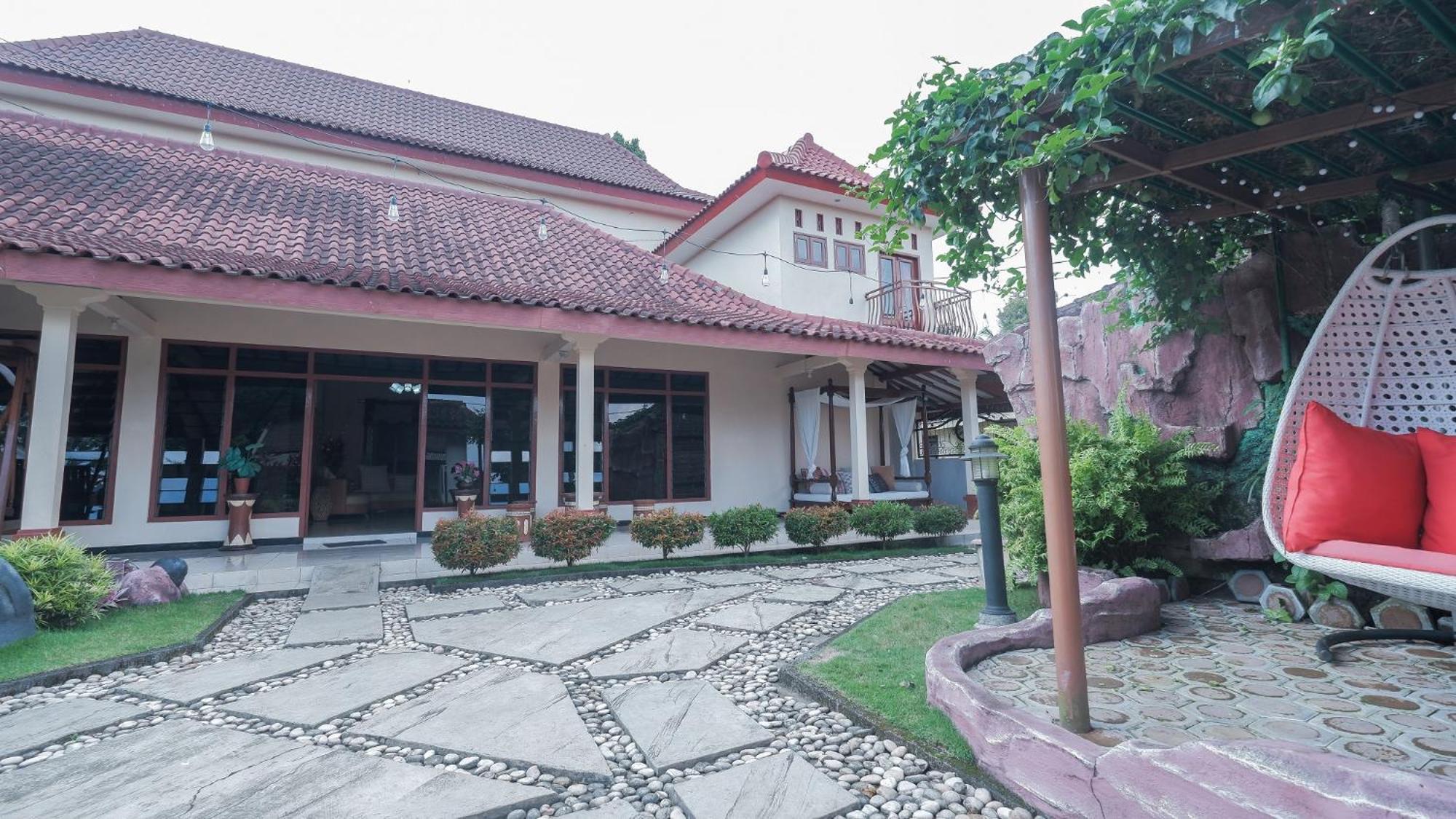 Marry Ind Gunung Kawi Guest House Malang Bumirejo エクステリア 写真