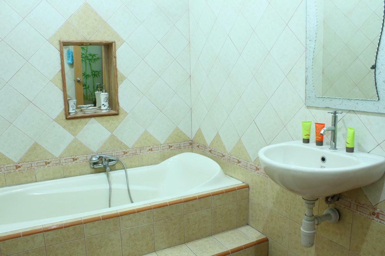 Marry Ind Gunung Kawi Guest House Malang Bumirejo エクステリア 写真